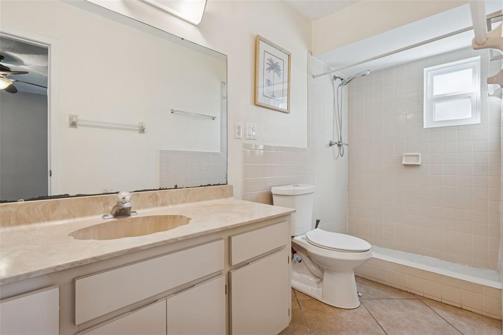 1255 Foggy Ridge Parkway Lutz, FL 33559 - Photo 18 of 28