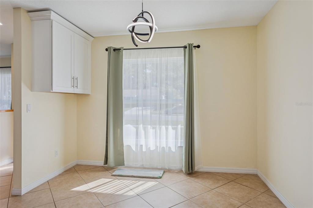 1255 Foggy Ridge Parkway Lutz, FL 33559 - Photo 4 of 28