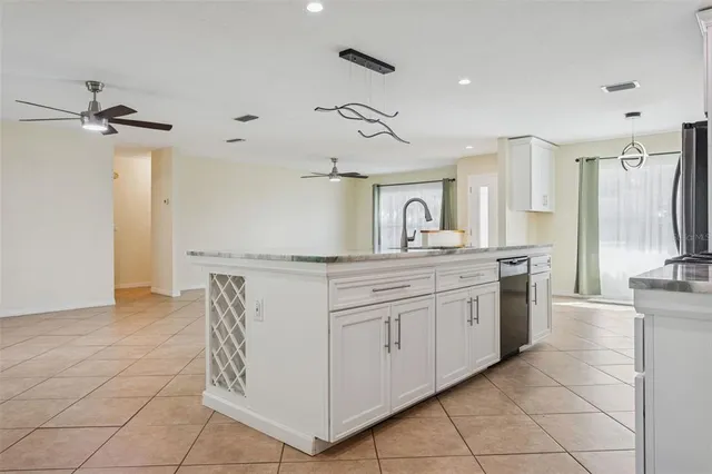 $2,350 | 1255 Foggy Ridge Parkway, Lutz, FL 33559