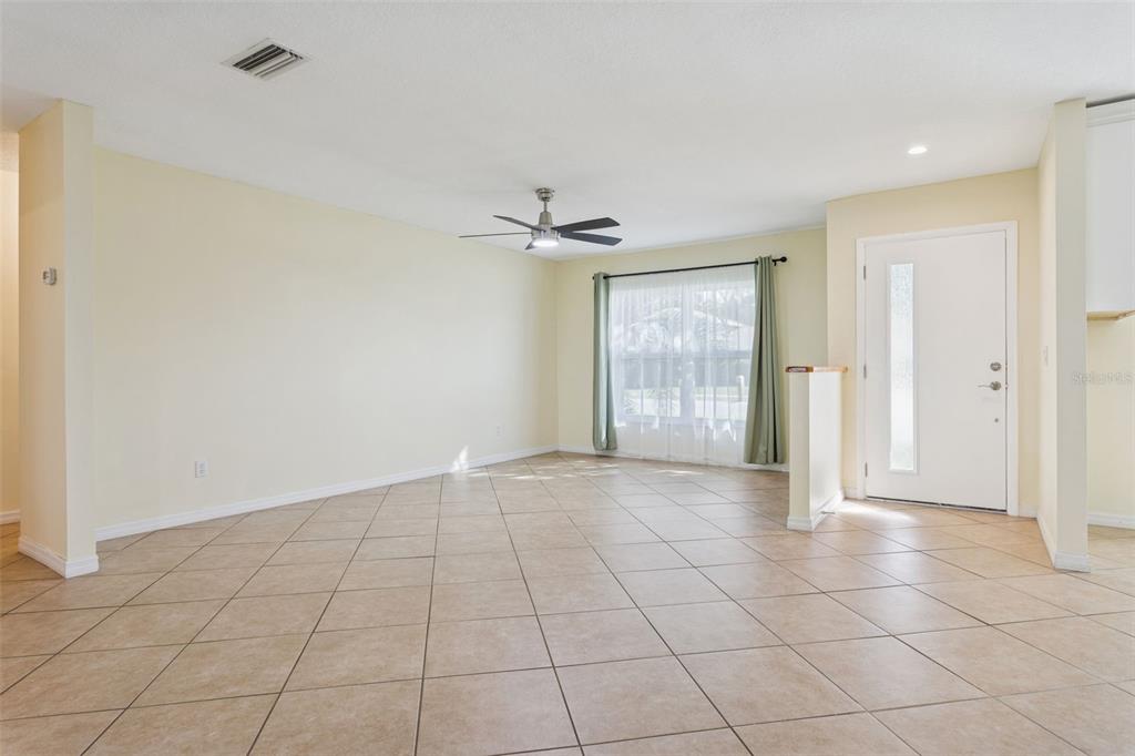 1255 Foggy Ridge Parkway Lutz, FL 33559 - Photo 10 of 28