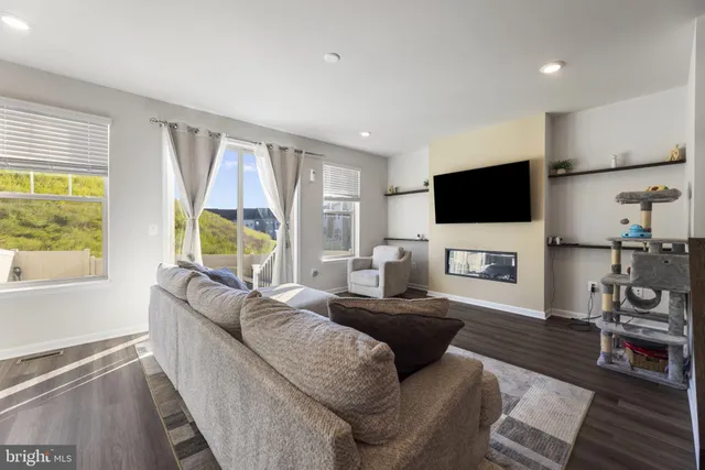 $3,400 | 165 Shaded Vly Court, Stafford, VA 22554