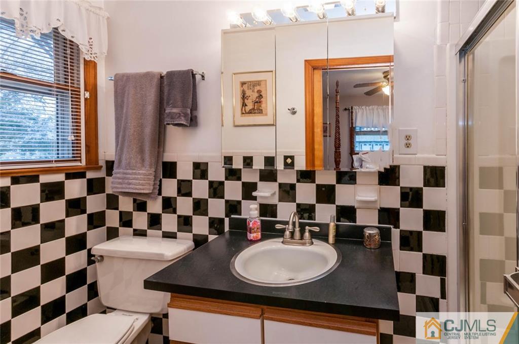 1271 Sioux Road North Brunswick, NJ 08902 - Photo 14 of 25 Gallery Image 14