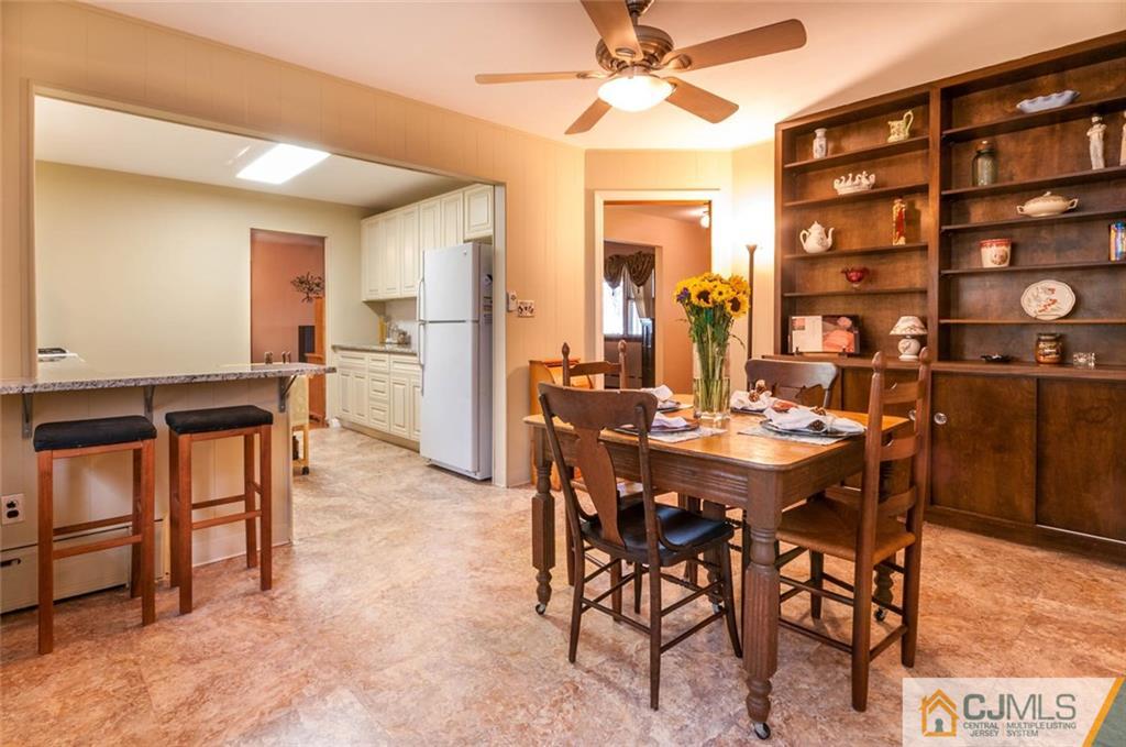 1271 Sioux Road North Brunswick, NJ 08902 - Photo 8 of 25 Gallery Image 8