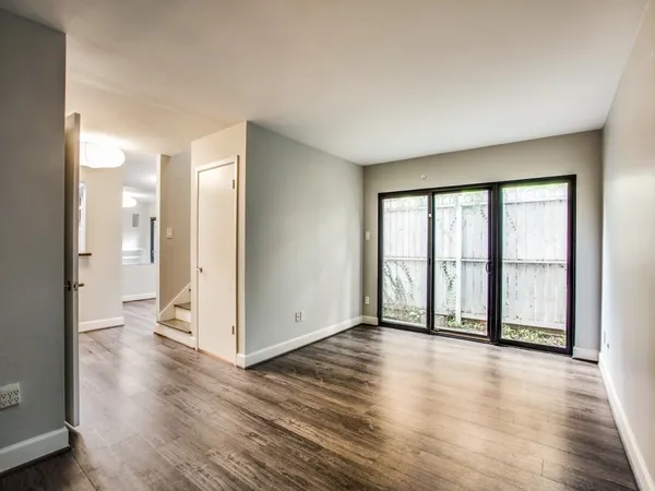 $2,150 | 1300 Fairview Street, Unit E, Houston, TX 77006