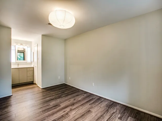 $2,200 | 1300 Fairview Street, Unit E, Houston, TX 77006