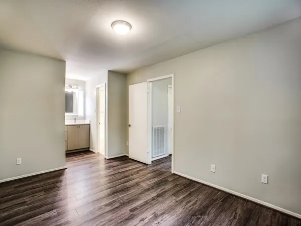 $2,150 | 1300 Fairview Street, Unit E, Houston, TX 77006