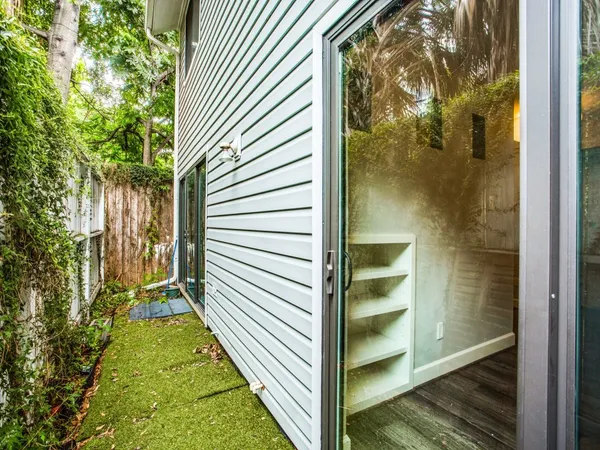 $2,150 | 1300 Fairview Street, Unit E, Houston, TX 77006