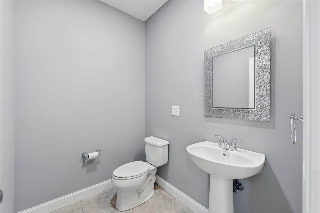 90 Compass Point, Unit 90 North Andover, MA 01845 - Photo 15 of 38 Gallery Image 15