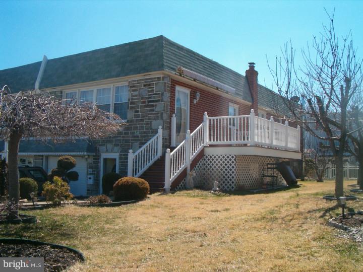 1130 Medway Road Philadelphia, PA 19115 - Photo 3 of 25 Exterior Front