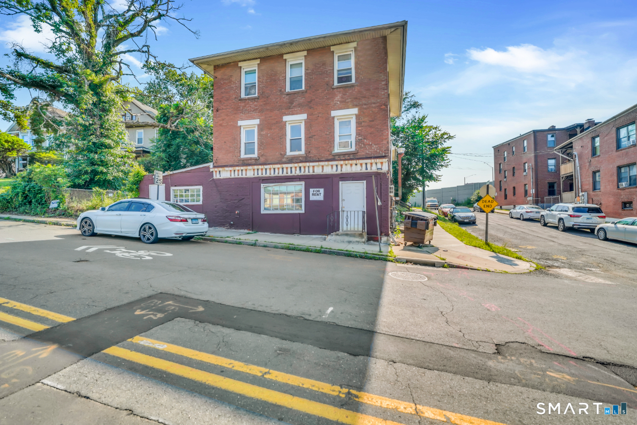 71 East Main Street Middletown, CT 06457 - Photo 1 of 12