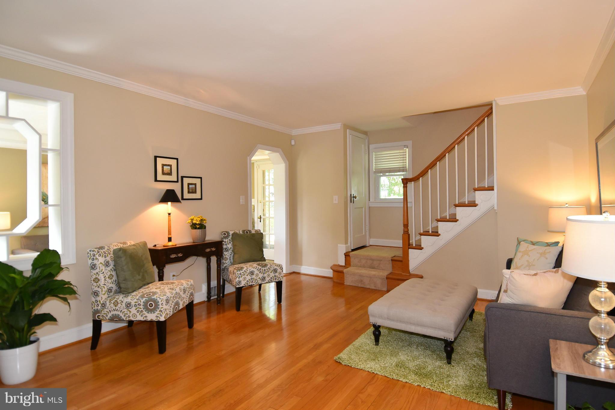 301 Normandy Drive Silver Spring, MD 20901 - Photo 4 of 30 Living Room
