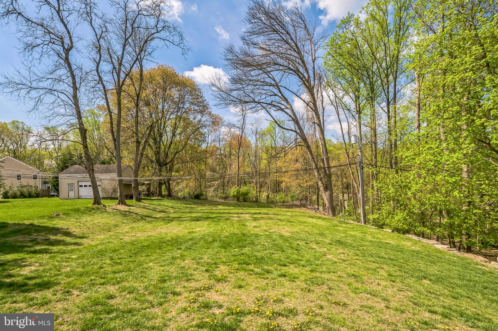 602 Rose Hill Road Broomall, PA 19008 - Photo 8 of 39 Gallery Image 8