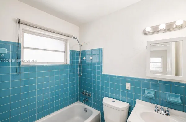 $1,600 | 7155 West 14th Court, Unit 16, Hialeah, FL 33014