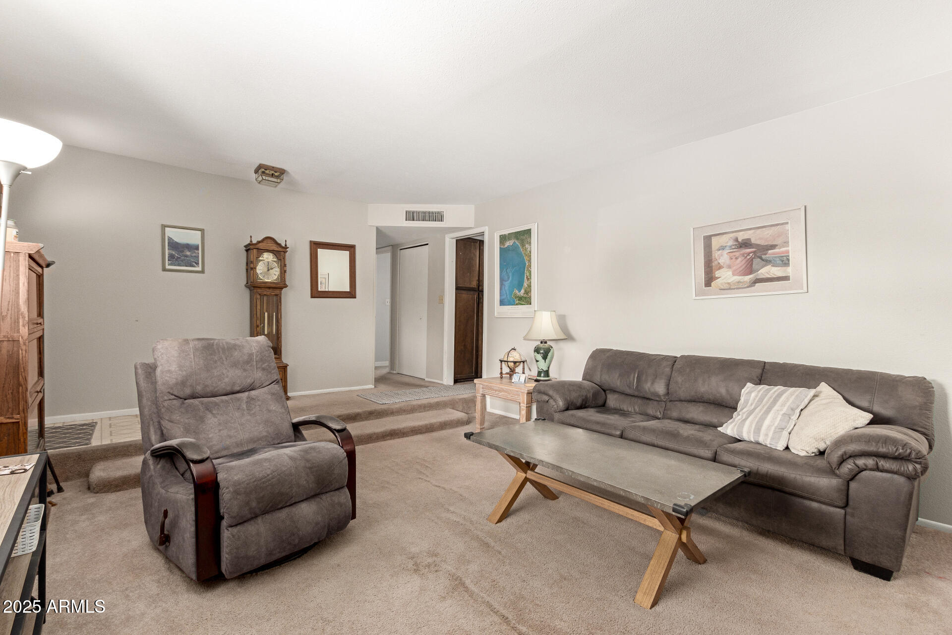 3846 West Hatcher Road Phoenix, AZ 85051 - Photo 8 of 39 09 - Hatcher