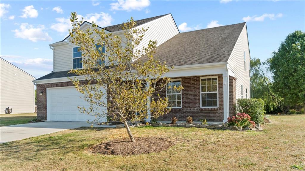 609 Hanover Road Brownsburg, IN 46112 - Photo 2 of 32