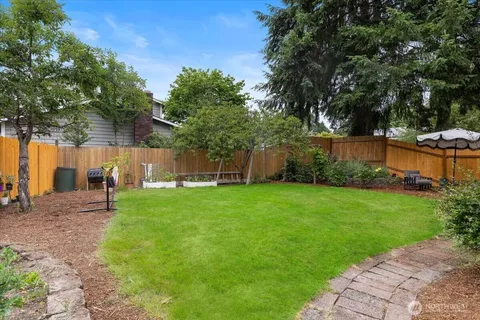 $1,525,000 | 14303 102nd Avenue Northeast, Kirkland, WA 98034