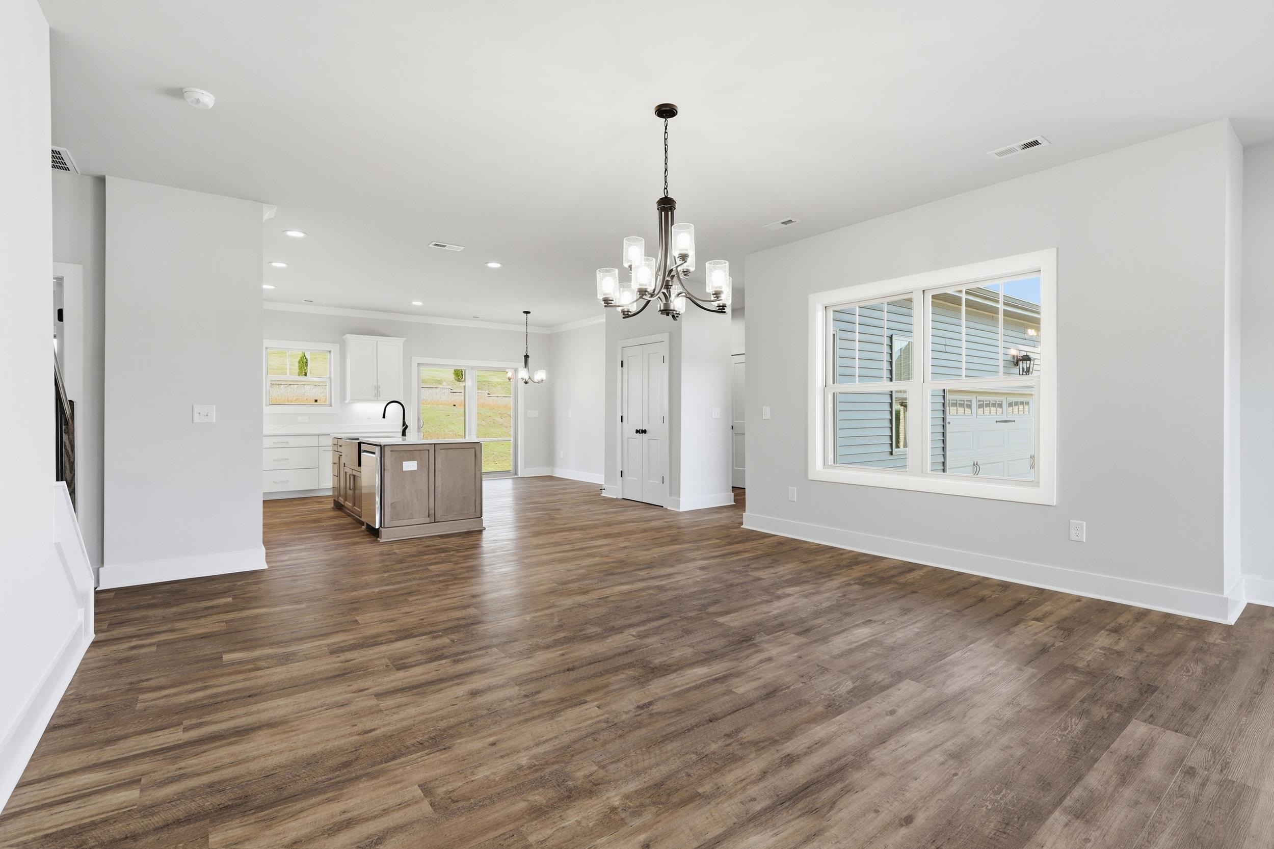158 Mimosa Road Lyman, SC 29365 - Photo 5 of 34