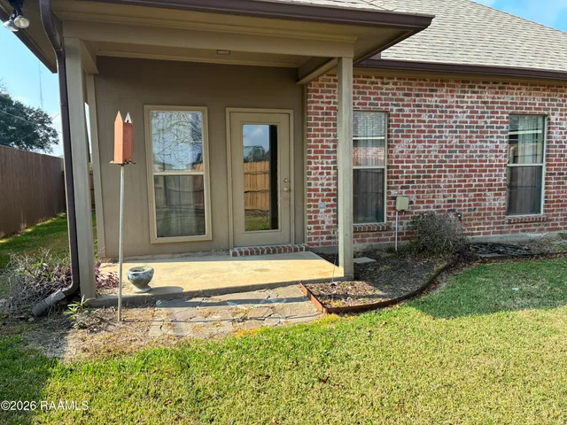 $1,700 | 100 Bizkit Drive, Youngsville, LA 70592