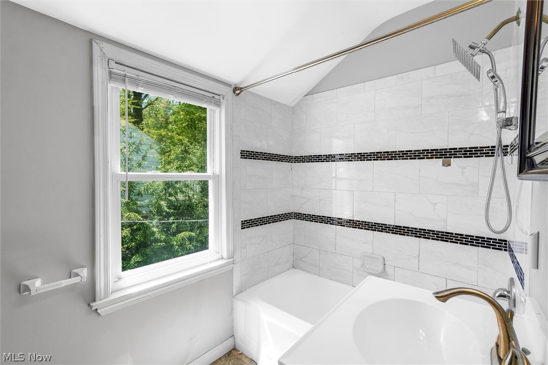 1130 Haselton Road Cleveland Heights, OH 44121 - Photo 18 of 26