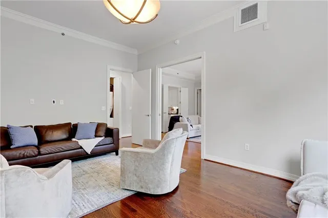 $625,000 | 4900 Central Street, Unit 104, Kansas City, MO 64112