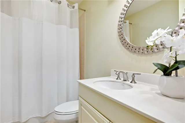 $625,000 | 4900 Central Street, Unit 104, Kansas City, MO 64112