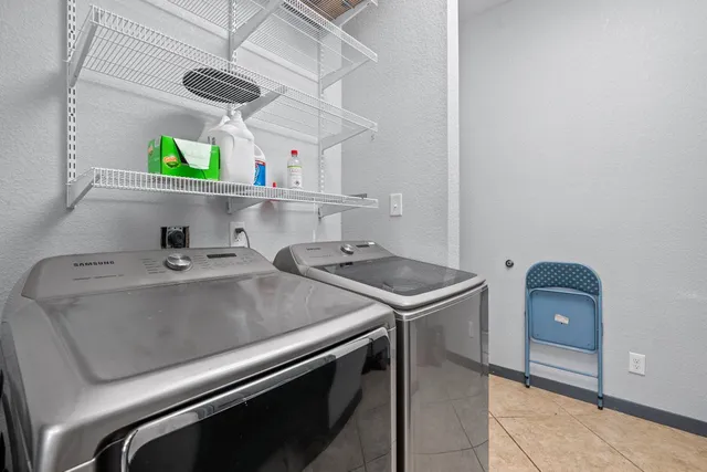 $669,000 | 209 Lakeview Circle, Spring Branch, TX 78070