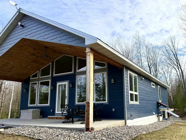 $589,900 | 3838 Bear Lake Lane, Laona, WI 54541