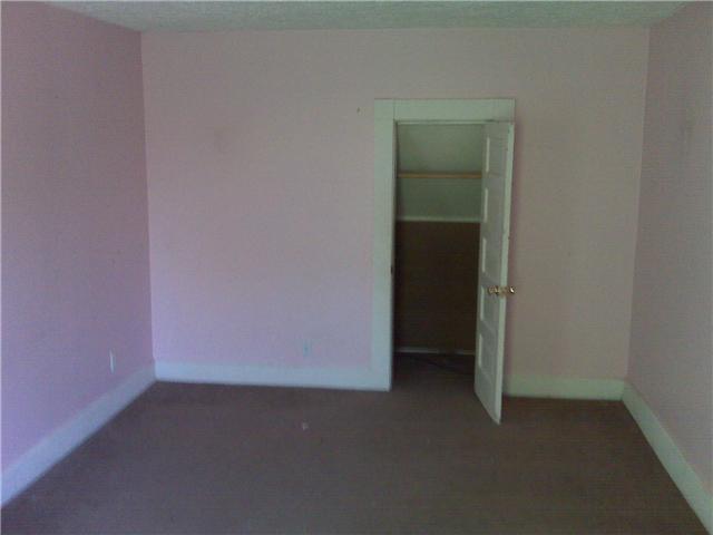 1330 Jonesville Road Columbus, IN 47201 - Photo 8 of 11 Gallery Image 8