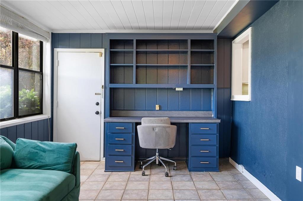 34 Chaumont Square Northwest Atlanta, GA 30327 - Photo 17 of 42 a workspace with furniture and a window