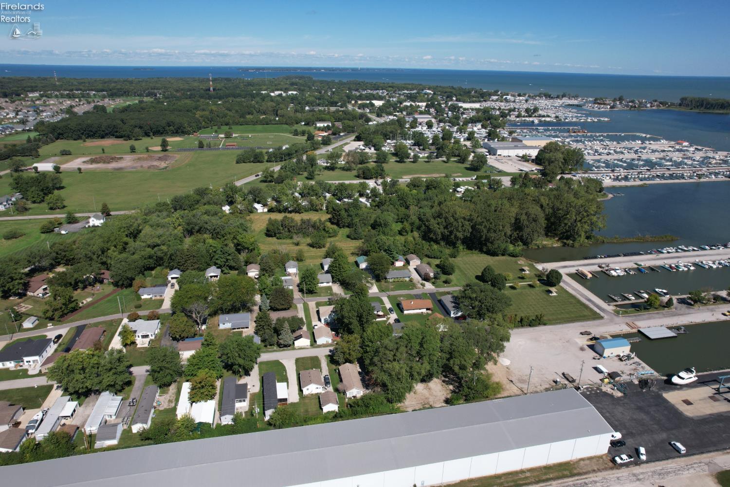 2121 Northeast Catawba Road Port Clinton, OH 43452 - Photo 7 of 19 Gallery Image 7