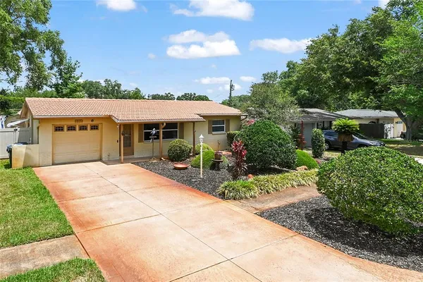 $349,900 | 970 8th Avenue Northeast, Largo, FL 33770