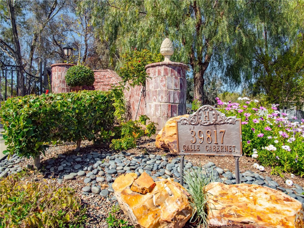 39817 Calle Cabernet Temecula, CA 92591 - Photo 14 of 75