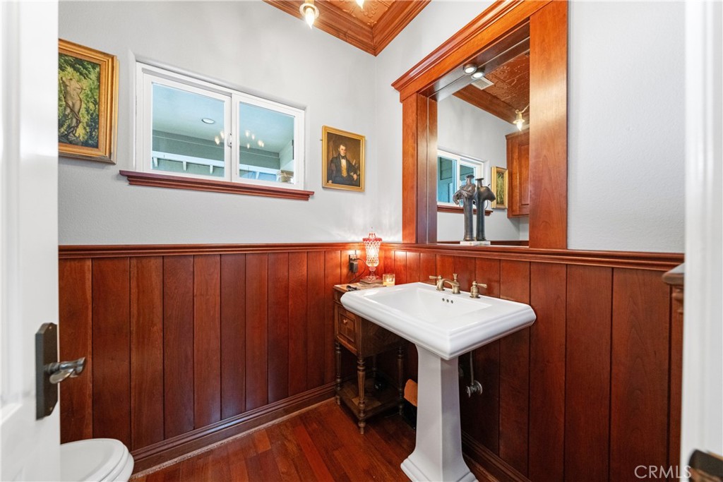 39817 Calle Cabernet Temecula, CA 92591 - Photo 66 of 75 a bathroom with a sink and a mirror