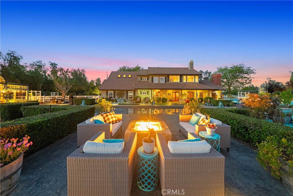 39817 Calle Cabernet Temecula, CA 92591 - Photo 7 of 75