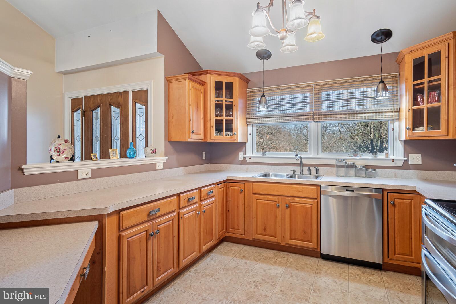4340 Telegraph Road Elkton, MD 21921 - Photo 11 of 27 Expansive Kitchen