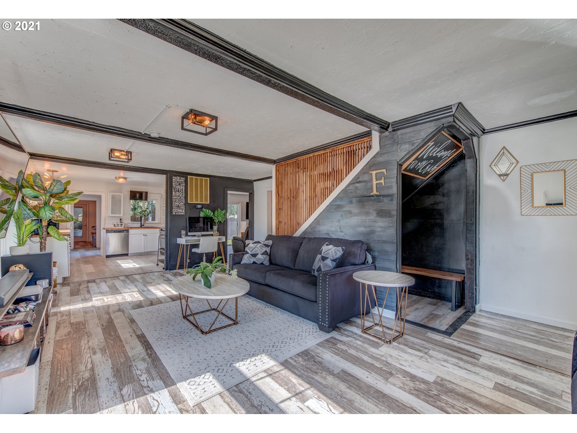 580 54th Street Springfield, OR 97478 - Photo 4 of 31 a living room with furniture and a wooden floor