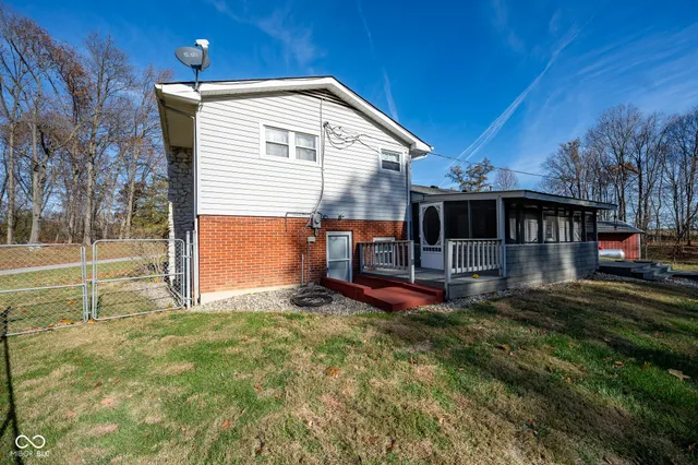 $270,000 | 222 County Road 50 North, Fillmore, IN 46128