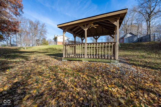 $270,000 | 222 County Road 50 North, Fillmore, IN 46128