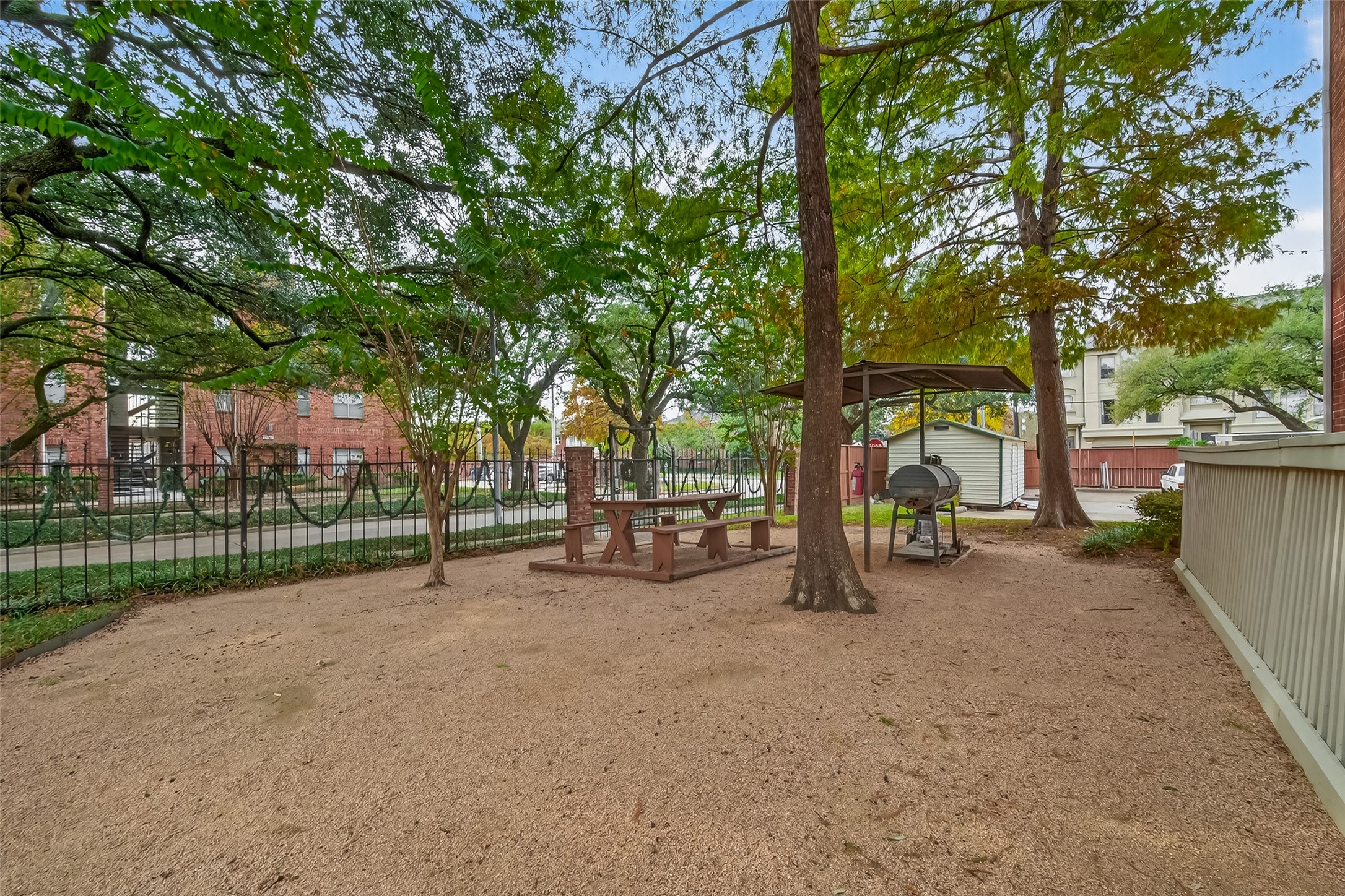 4041 Drake Street, Unit 118 Houston, TX 77005 - Photo 24 of 28 a view of a park with large trees