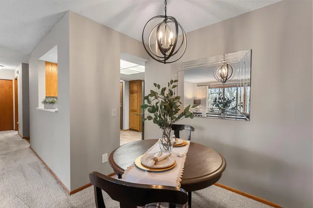 $163,900 | 20 Windsor Lane, Unit 304A, New Brighton, MN 55112