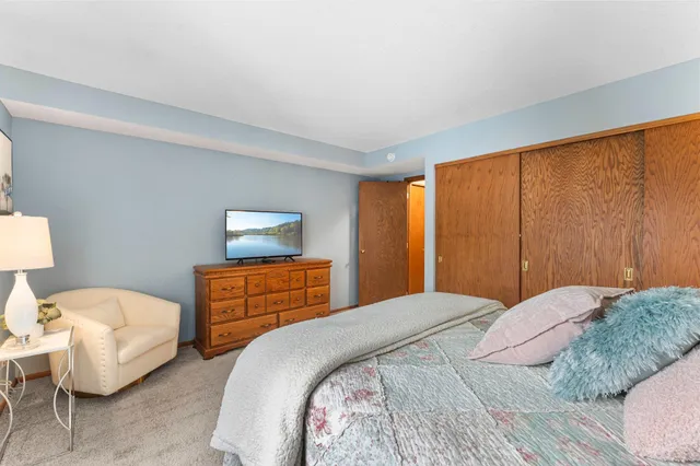 $163,900 | 20 Windsor Lane, Unit 304A, New Brighton, MN 55112