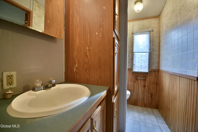 $150,000 | 2868 Highway 29, Middle Grove, NY 12850