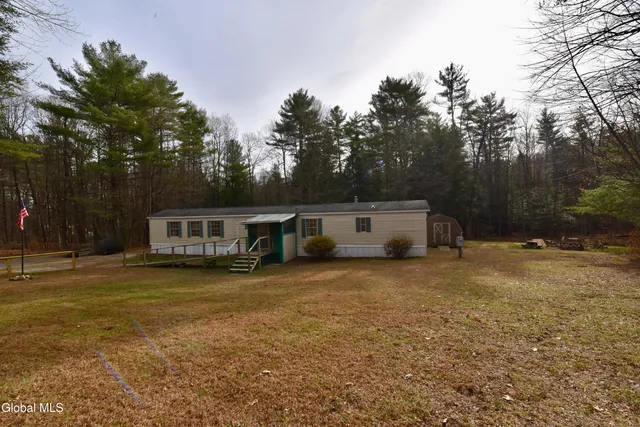 $150,000 | 2868 Highway 29, Middle Grove, NY 12850