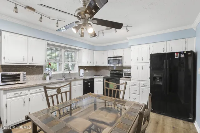 $849,479 | 742 West Commodore Boulevard, Jackson, NJ 08527