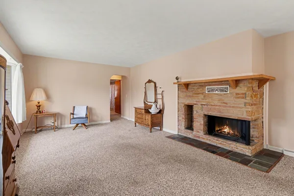 $259,900 | 605 South Anderson Street, Plainwell, MI 49080