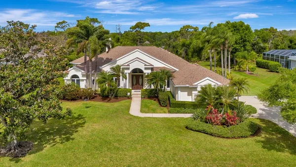 $960,000 | 10005 Cherry Hills Ave Circle, Bradenton, FL 34202