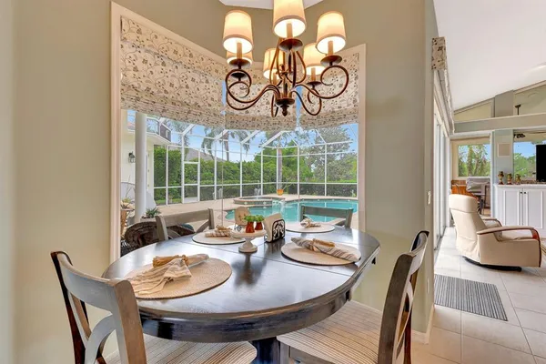 $960,000 | 10005 Cherry Hills Ave Circle, Bradenton, FL 34202
