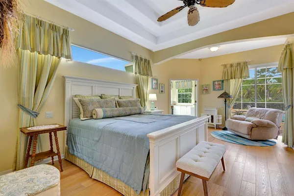 $960,000 | 10005 Cherry Hills Ave Circle, Bradenton, FL 34202