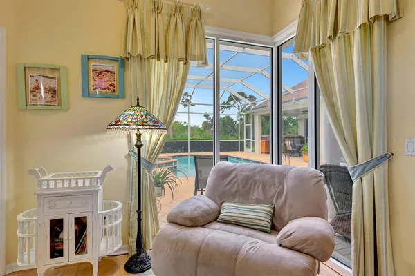 $960,000 | 10005 Cherry Hills Ave Circle, Bradenton, FL 34202