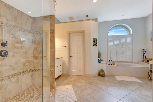 $960,000 | 10005 Cherry Hills Ave Circle, Bradenton, FL 34202